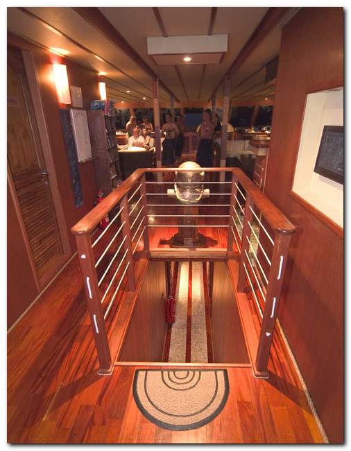 Yacht OCEAN DIVINE -  Stair Case