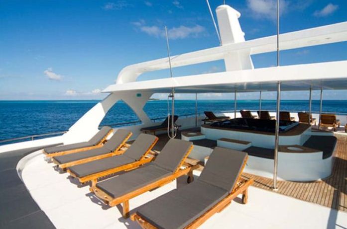 Yacht OCEAN SAPPHIRE -  Sundeck Deck Chairs