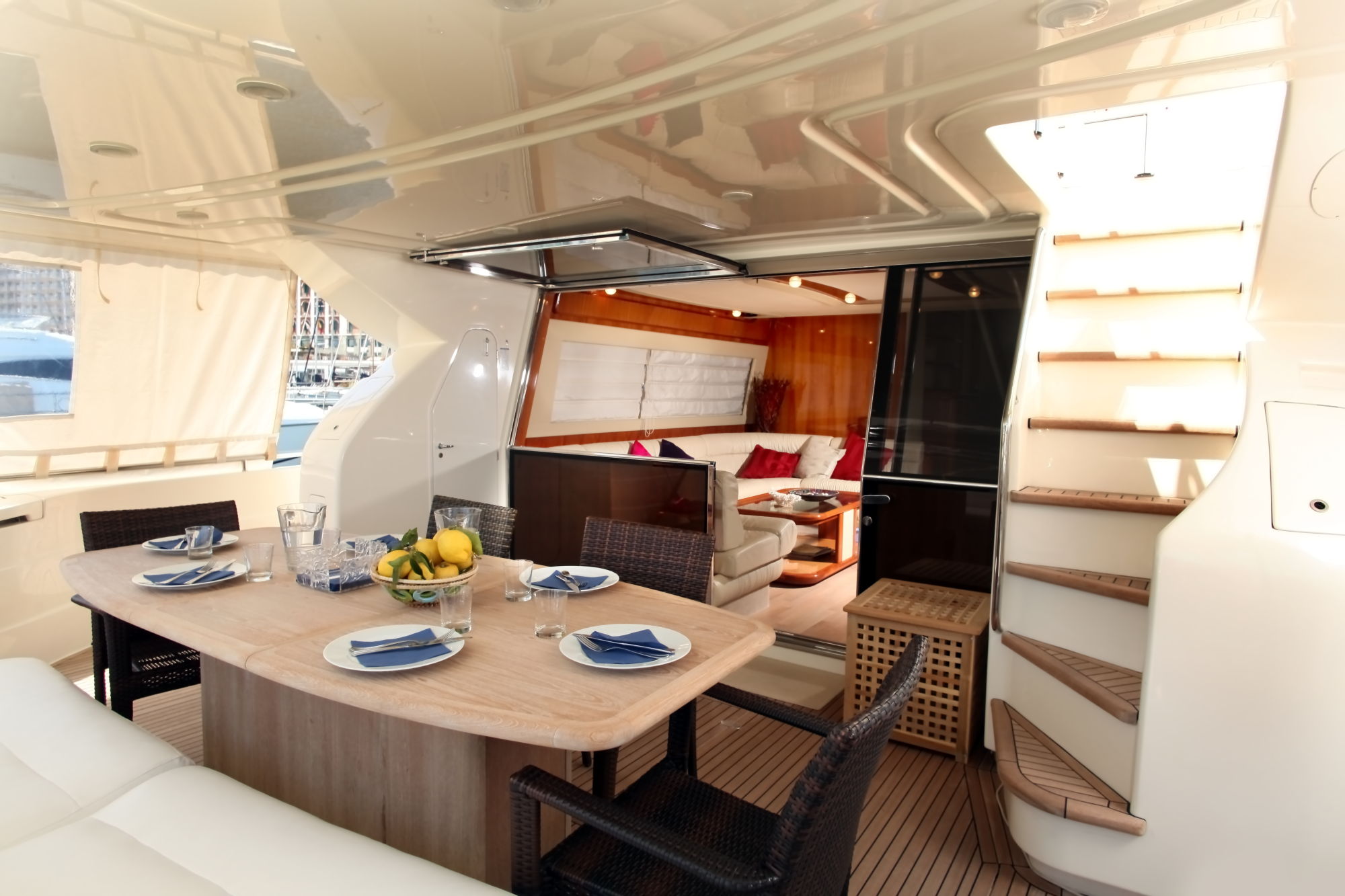 Yacht PAMPERO -  Aft Deck Al Fresco Dining