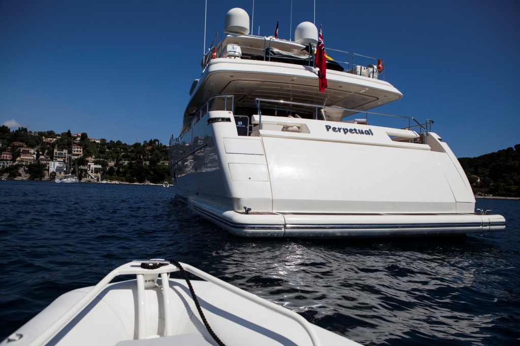 Yacht PERPETUAL -  Aft View