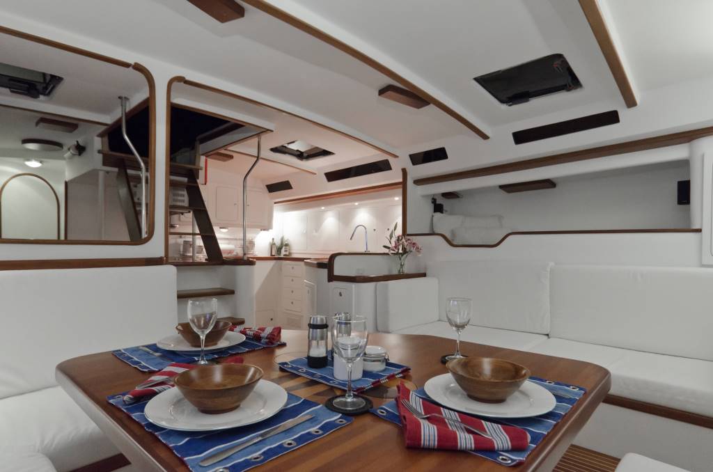Yacht SAFARA -  Salon Dining
