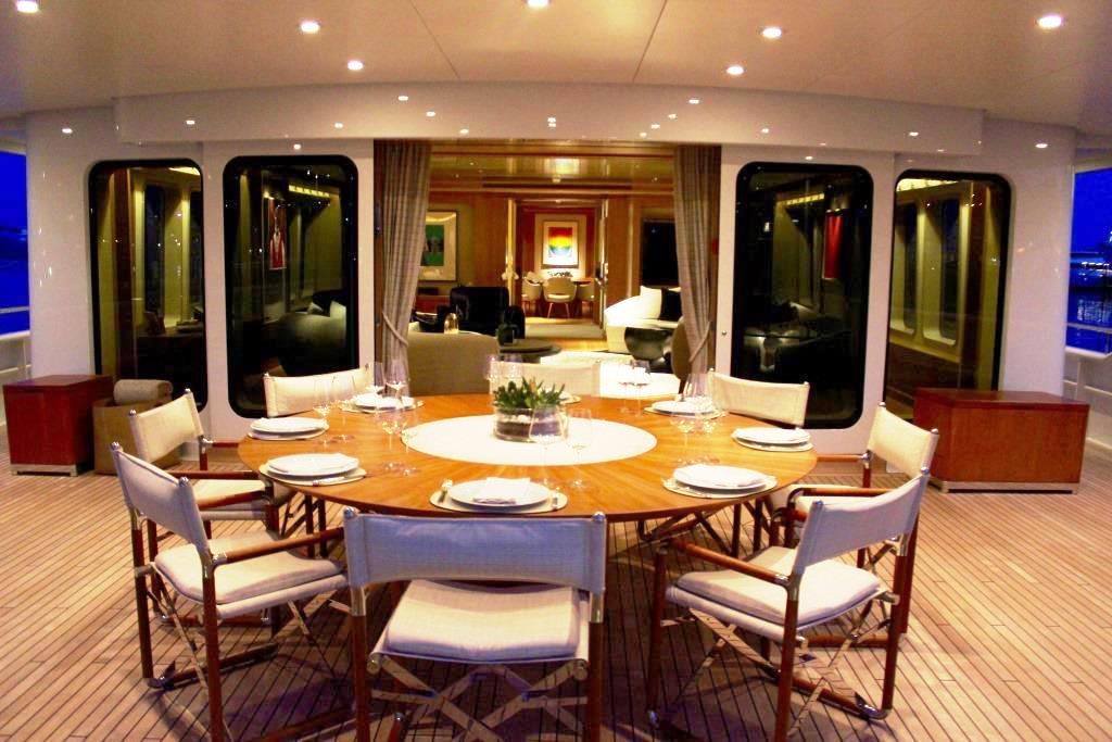 Yacht SAMADHI - Alfresco dining