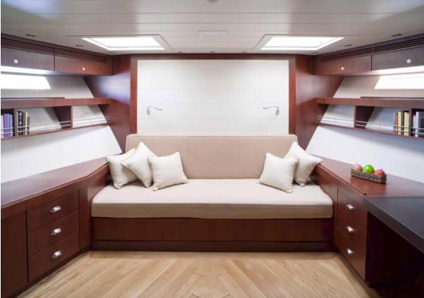 Yacht SAPUCAI -  Studio with sofa convertible in king size bed