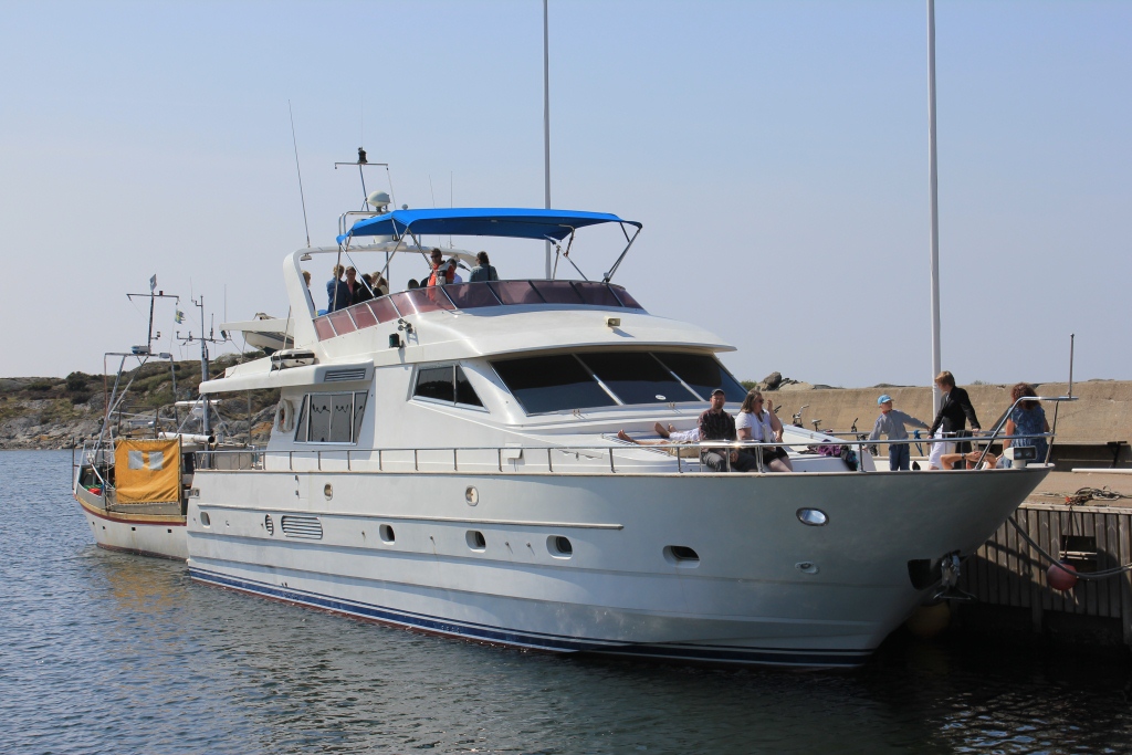 Yacht SEA DREAM -  At the Quay