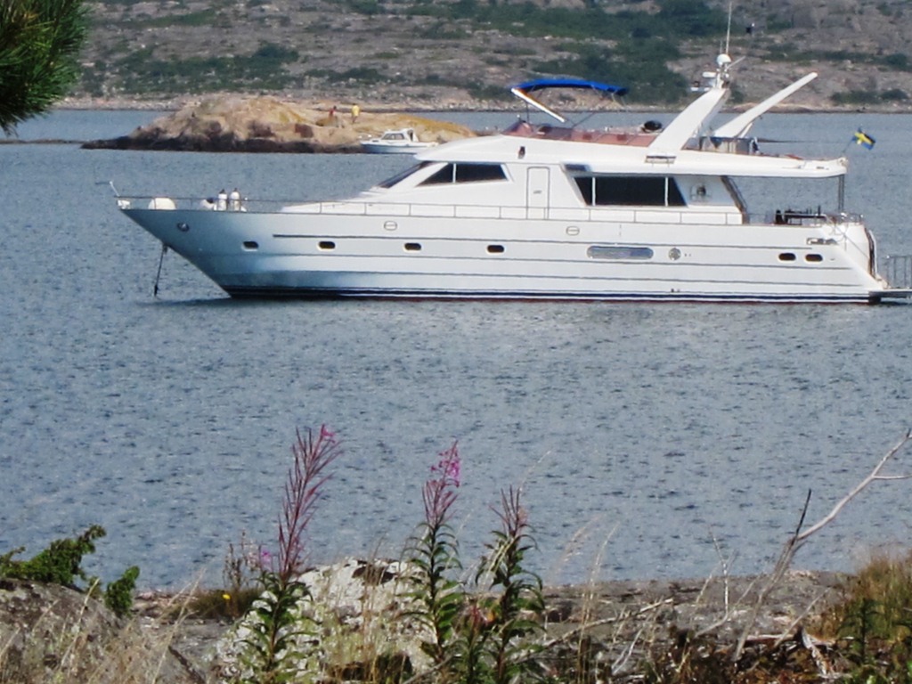 Yacht SEA DREAM -  Profile