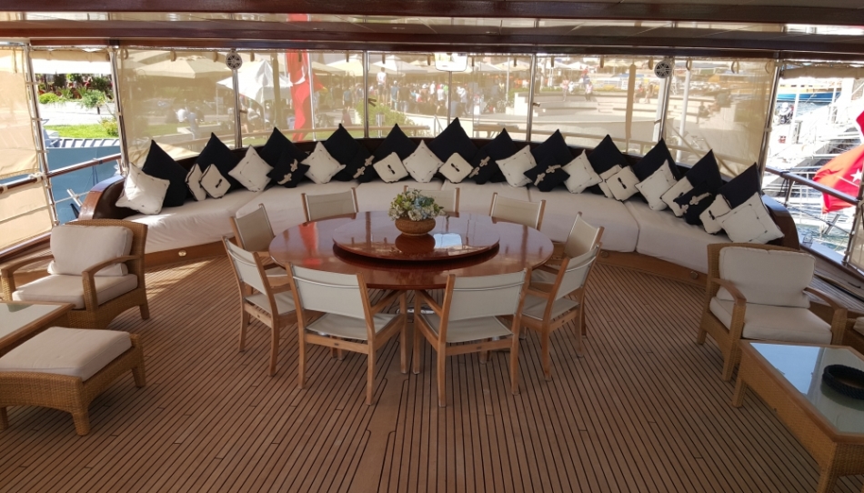 Yacht SEA DREAM - Aft deck