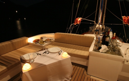 Yacht SERENITY 70 -  Aft Deck at Night
