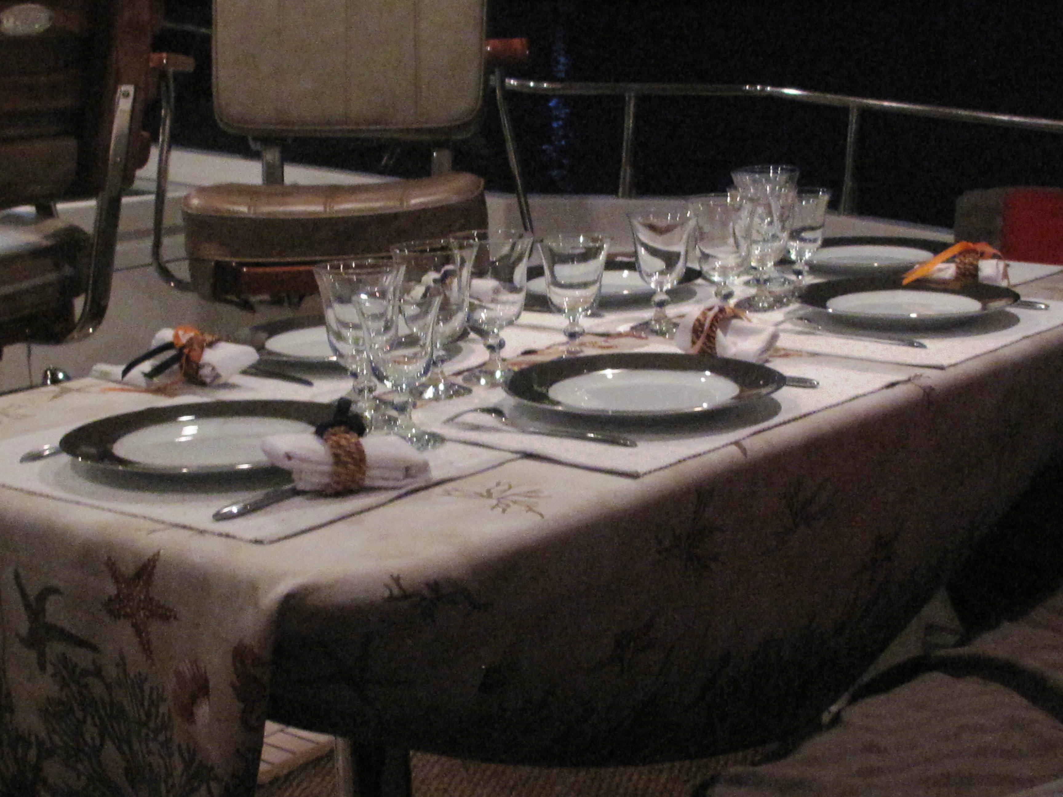 Yacht SILVER FOX -  Dining Table