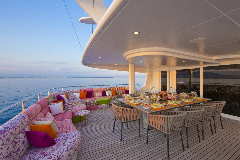 Yacht SISTER ACT -  Bridge Deck Al Fresco Dining