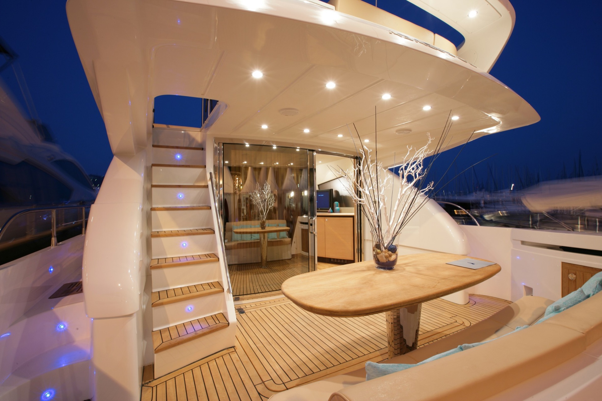 Yacht SUSY - 011
