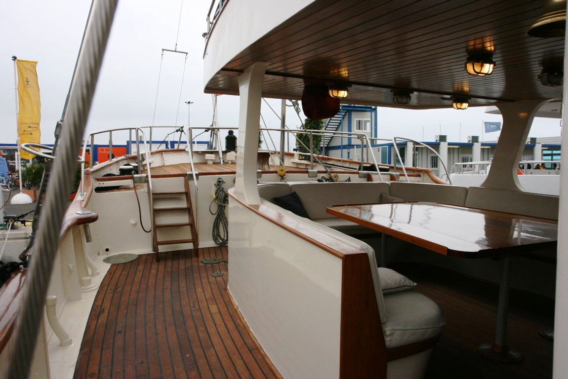 Yacht Southern Cross -  Aft Deck