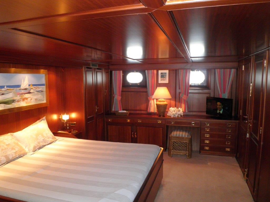 Yacht Sprezzatura -  Master Cabin 2