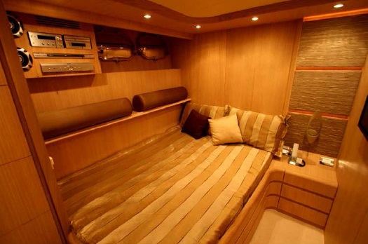 Yacht TEMPTATION DELTA -  Double Cabin