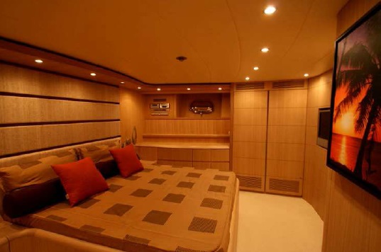 Yacht TEMPTATION DELTA -  Master Cabin