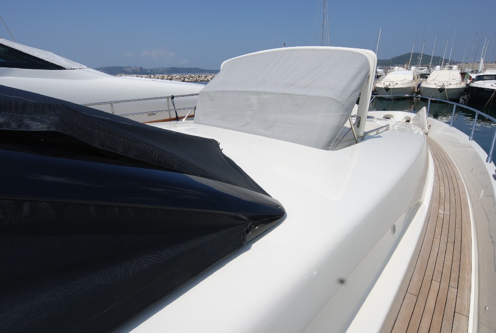 Yacht TEONE - Sunshade on foredeck