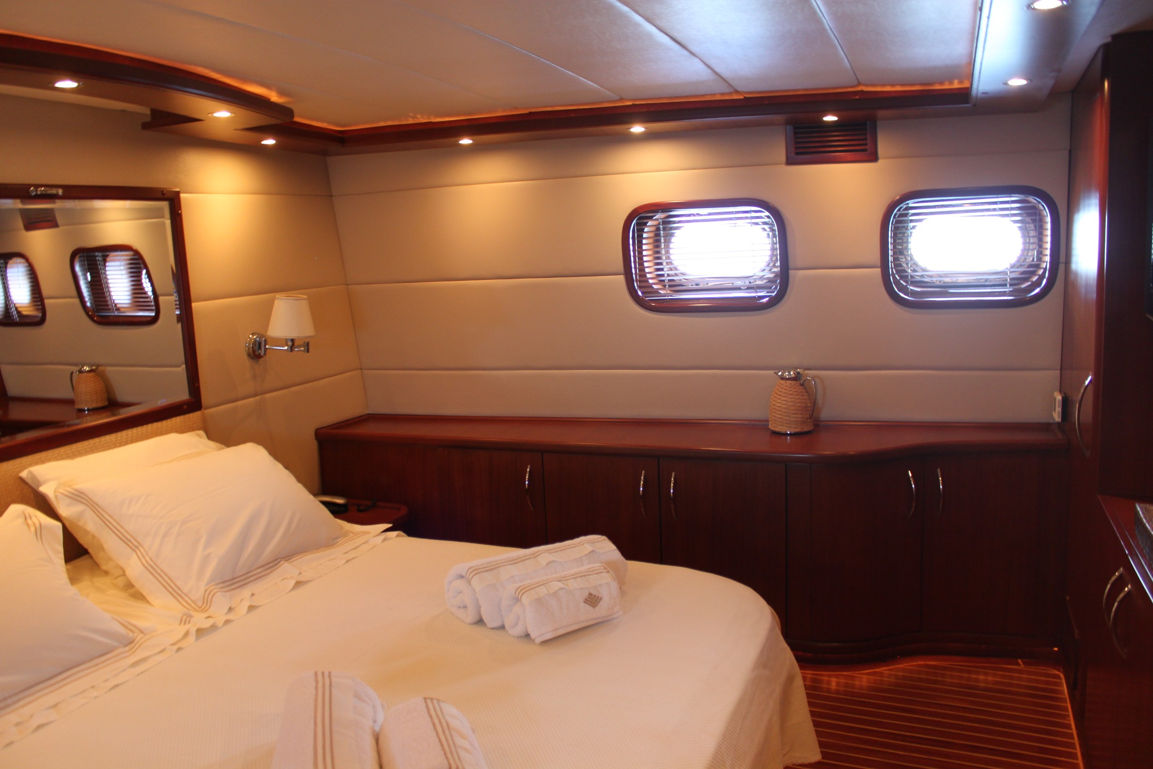 Yacht VANGUARD -  Guest Cabin