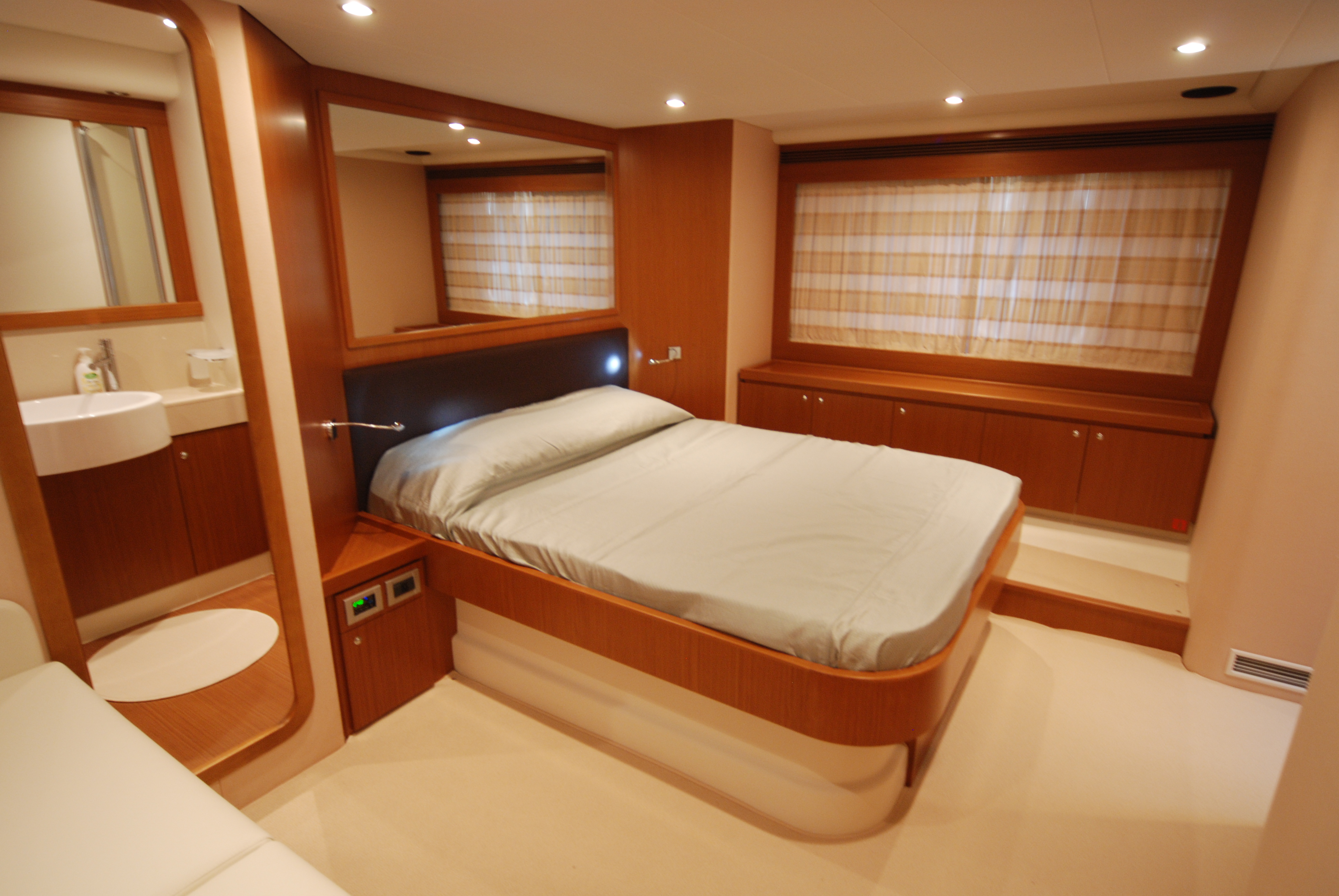 Yacht VIVA - Master Cabin