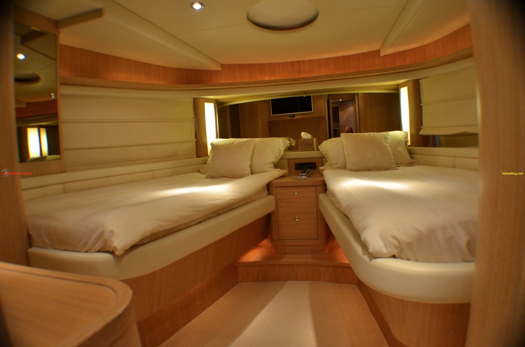 Yacht WELL DONE -  Twin Cabin