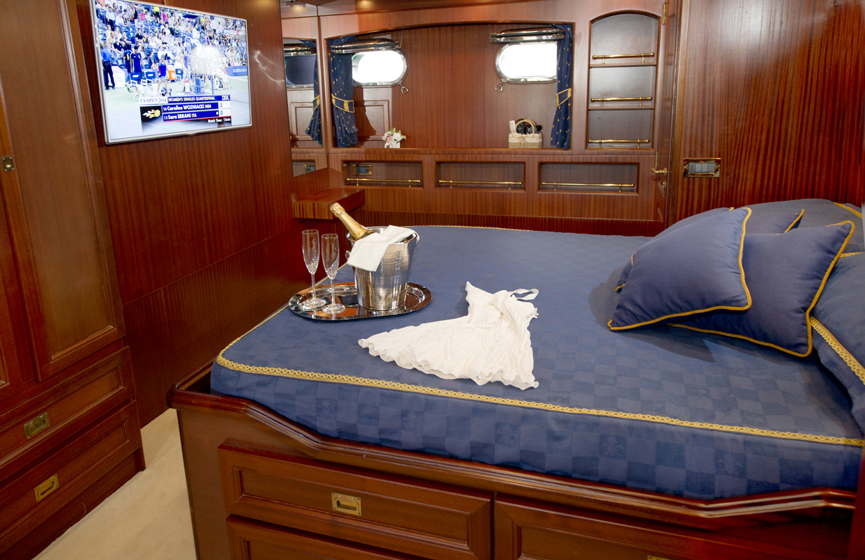 Yacht WOLF TWO -  Owner Cabin