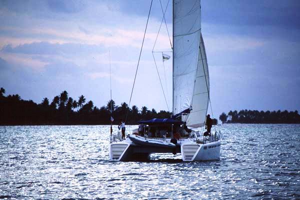 marquises56-sail2