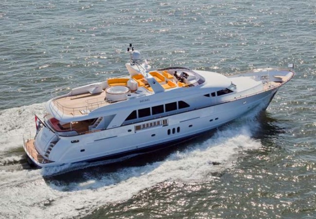 The Mulder 92 Flybridge motor yacht