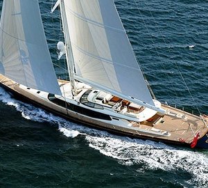 The Superyacht Tiara Yacht PADI Dive Center – a World First