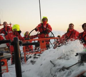 Sevenstar Round Britain & Ireland Race - Telefonica Azul leads fleet to Scotland