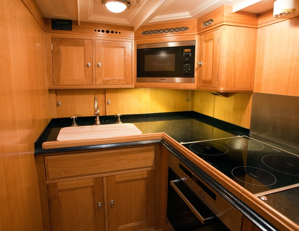 Classic yacht Alinda V's Galley Photo Credit GRAMA BLEND UK Classic yacht Alinda V's Galley Photo Credit GRAMA BLEND UK