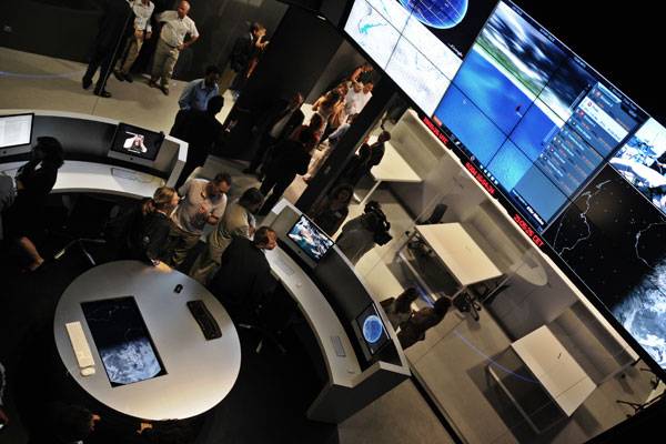 Guests tour the new Race Control Room at Volvo Ocean Race Headquarters in Alicante Photo Credit Volvo Ocean Race