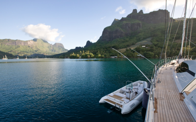 Super Yacht Salperton IV detail