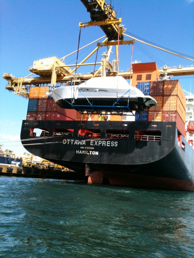 Riviera exports the luxurious 5000 Sport Yacht to Istanbul, Turkey