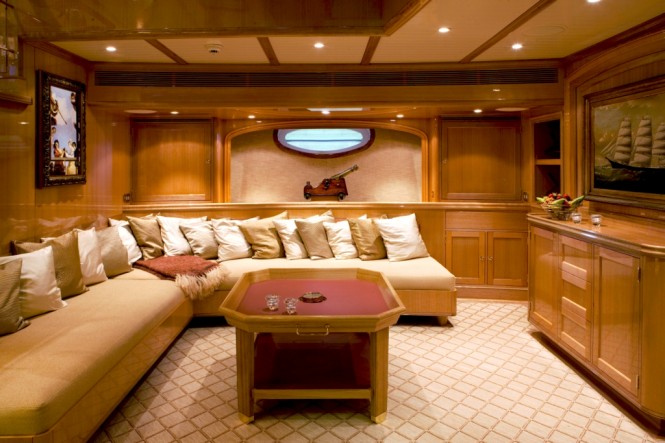 Vitters Sailing yacht Marie Salon