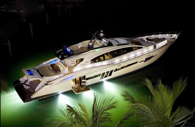 SV10 Underwater Lights on LSX 92 - Credit Lazzara Yachts