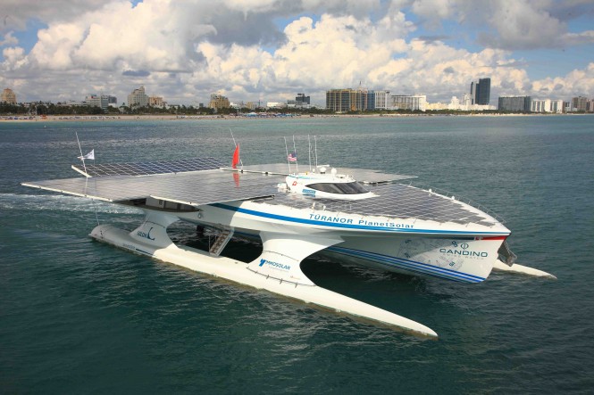 MS TÛRANOR PLANETSOLAR in Miami setting course to Cancún for the World Climate Change Conference