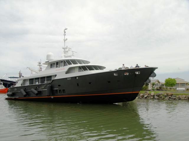 Motor yacht Black Pearl by Diverse Projects and LOMOcean Design launched
