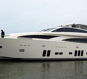 Couach 3700 Motor Yacht Arion launched by Chantier Naval Couach