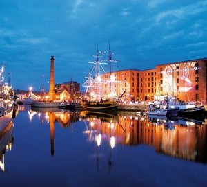 ‘Decade of Laughter’ at the Liverpool Boat Show