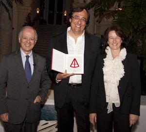 Sanlorenzo receives Nautical Design Award 2011 in Miami 