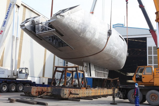 Perini Navi SY 40 hull C 2180 turned Perini Navi SY 40 hull C 2180 turned