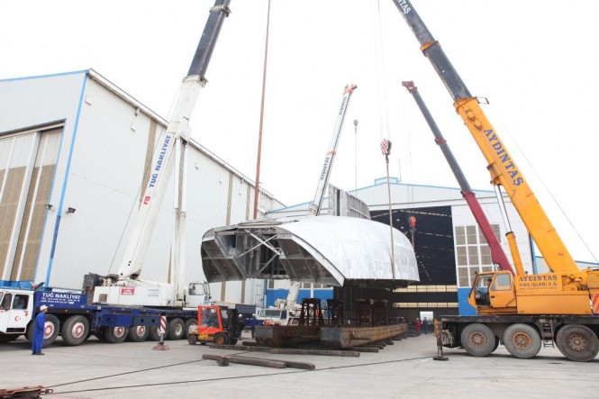 Perini Navi Hull turning operations completed for fast cruising SY 40 metre C. 2180 Perini Navi Hull turning operations completed for fast cruising SY 40 metre C. 2180