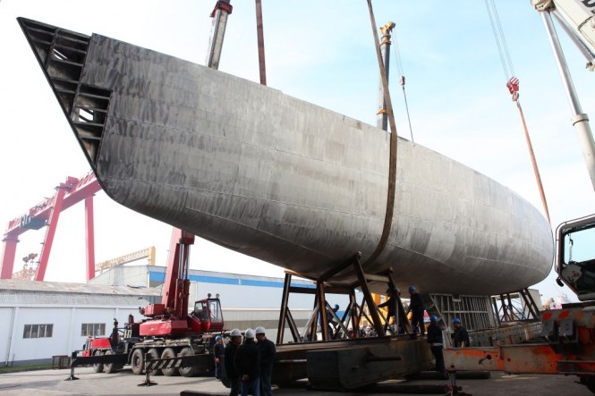 Perini Navi SY 40 hull C 2180 turned Perini Navi SY 40 hull C 2180 turned