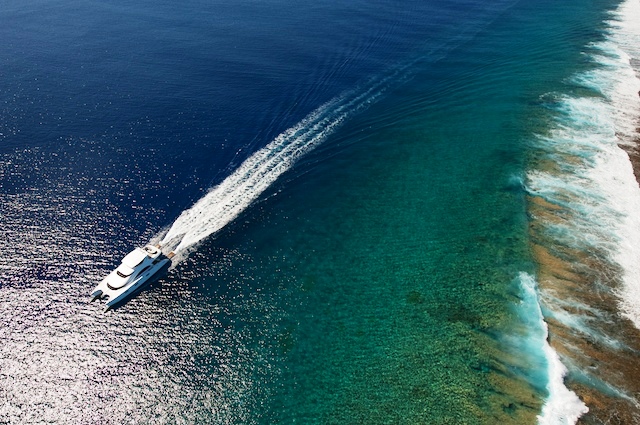 Power catamaran JAMBO 4