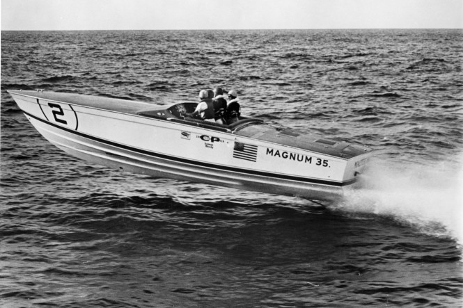 1967 Magnum 35 world Champion by Magnum Marine