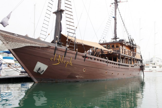 Sailing Yacht El Aleph at the Inaugural Singapore Yacht Show 2011 Sailing Yacht El Aleph at the Inaugural Singapore Yacht Show 2011