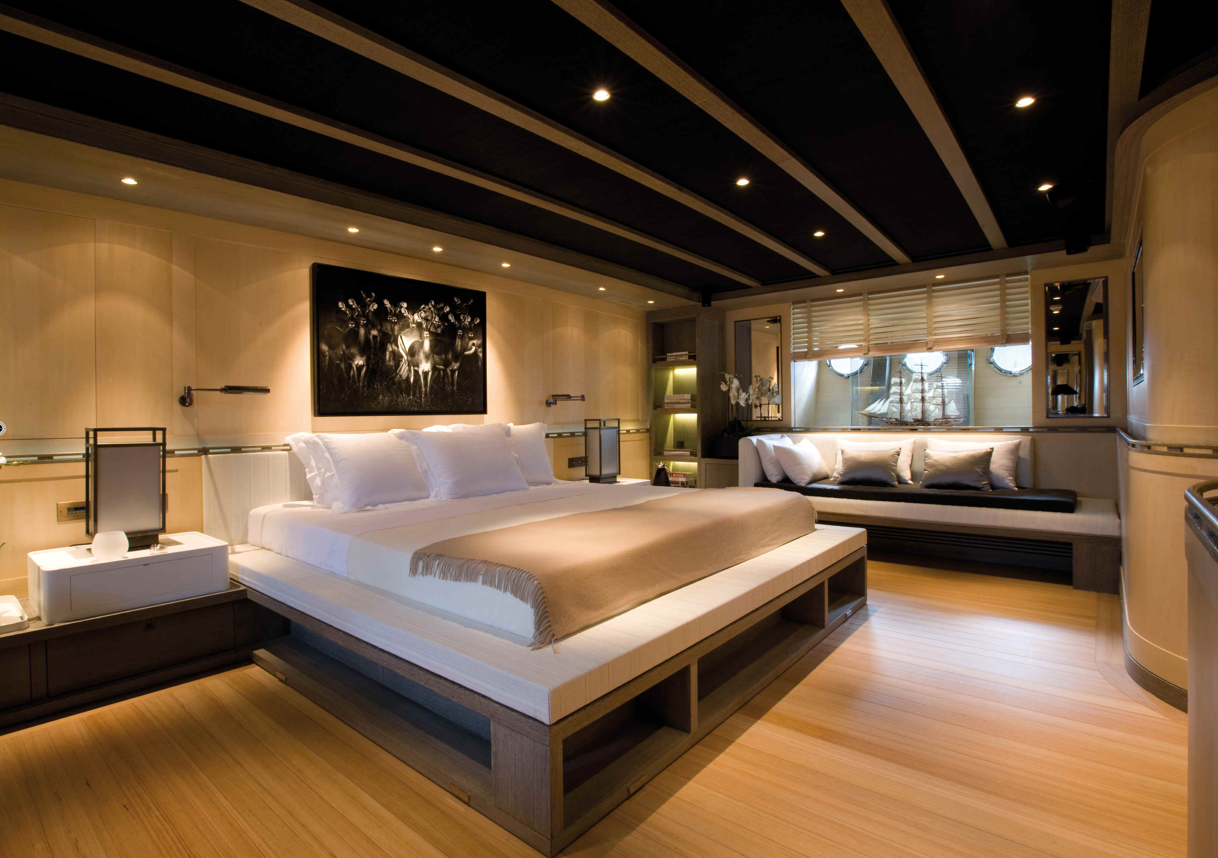 8 bedroom yacht