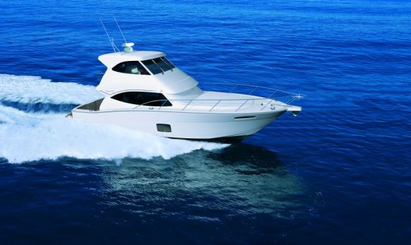 The IPS-powered Maritimo 440 Offshore Convertible Motor Yacht