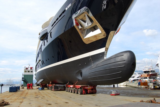 The motor yacht NUMPTIA launching by Rossi Navi
