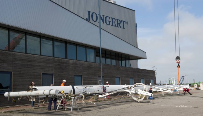 Sailing yacht Ameena Mast - Credit “E.J. Bruinekool Fotografie
