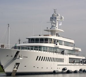 88 metre yacht Fountainhead launched by Feadship