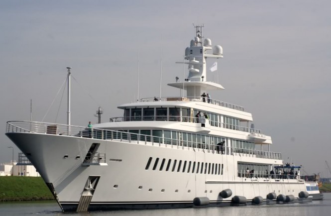 The Feadship XL 88 m Musashi Yacht pictured here is Yacht FOUNTAINHEAD'S near sister ship